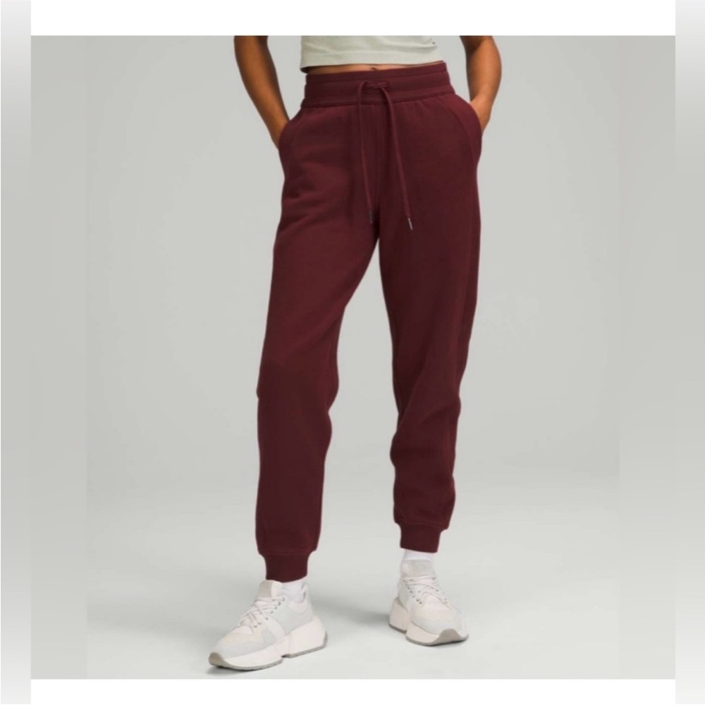 Lululemon High-Rise Scuba Joggers